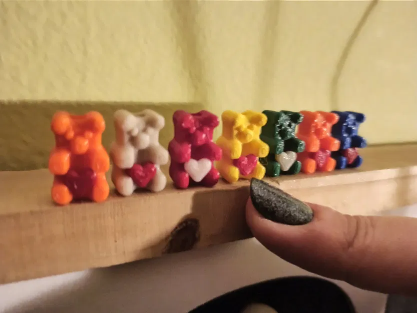 Gấu gummy yêu thương với trái tim (móc khóa và hạt) - Image 1