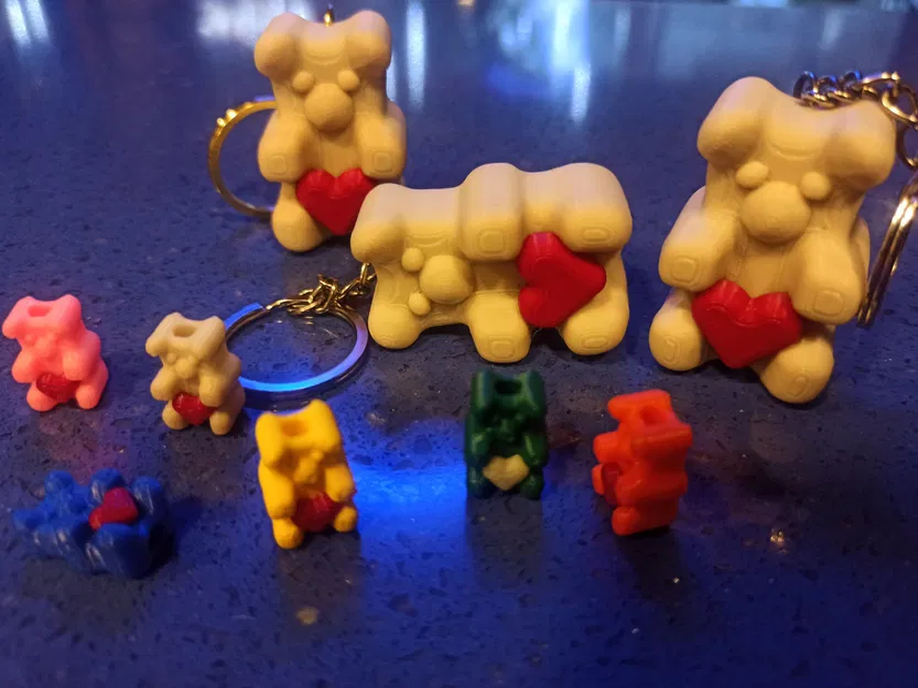 Gấu gummy yêu thương với trái tim (móc khóa và hạt) - Image 2