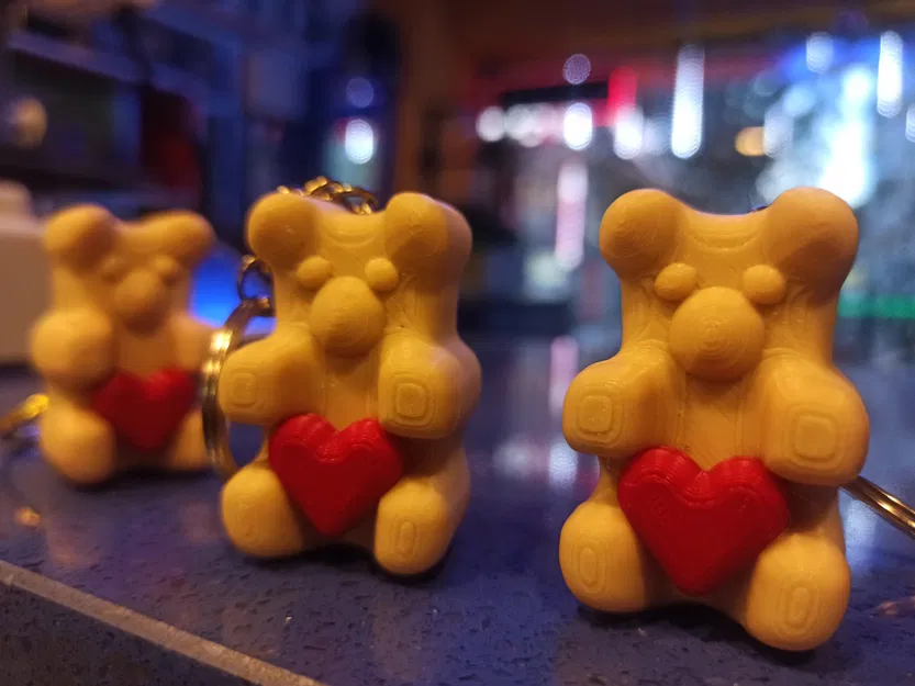 Gấu gummy yêu thương với trái tim (móc khóa và hạt) - Image 13