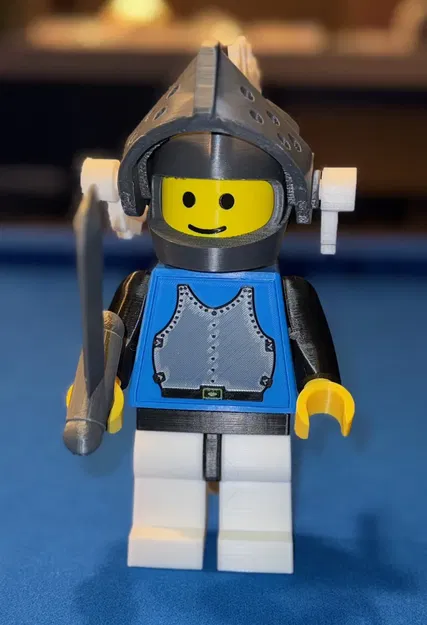 Hiệp sĩ trong bộ giáp gạch kích thước khổng lồ (tỷ lệ 5:1) - Image 2