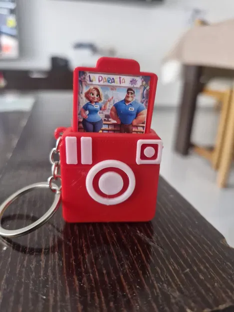 Móc khóa máy ảnh chụp hình độc đáo - Image 1