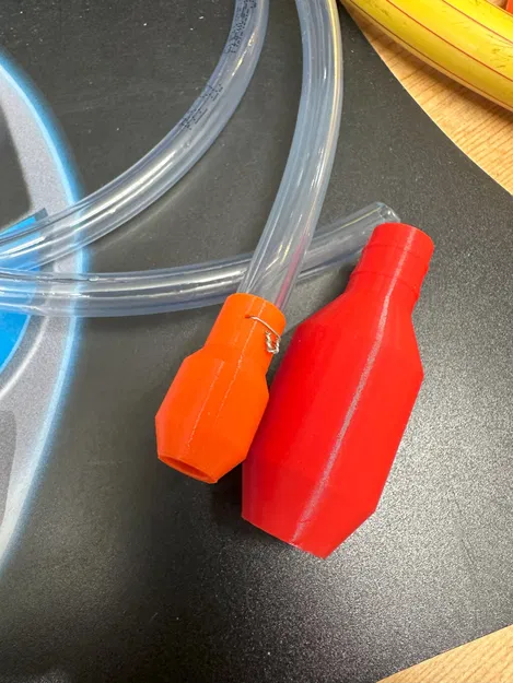 Bình siphon nhỏ gọn cho xe máy trong chuyến phiêu lưu - Image 1