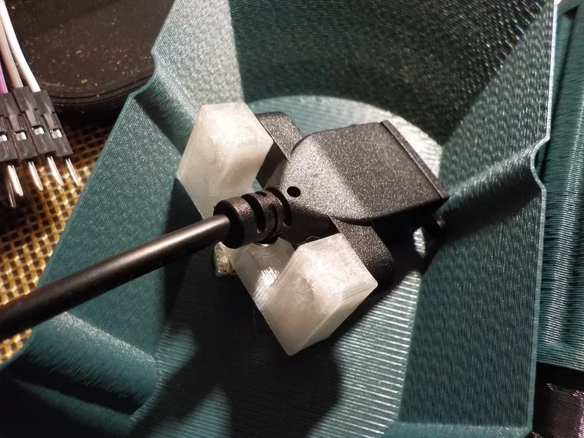 Giá đỡ gắn cổng USB Yipin Hexha cho máy in 3D - Image 1