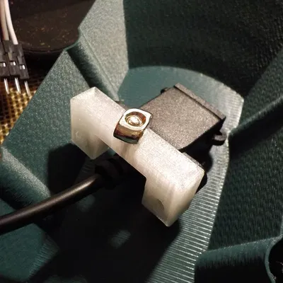 Giá đỡ gắn cổng USB Yipin Hexha cho máy in 3D