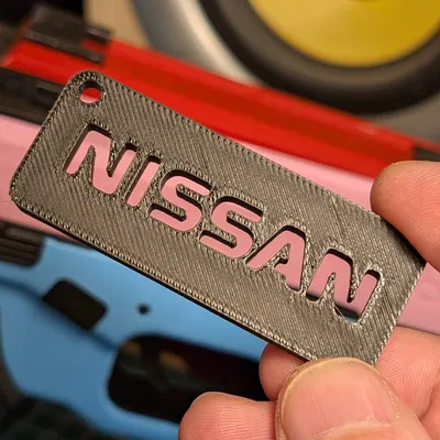 Móc khóa Nissan thiết kế tối giản cho người yêu xe hơi