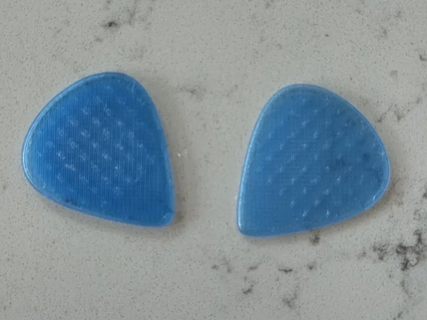 Guitar Pick với thiết kế tay cầm từ súng Sig Saur - Image 1