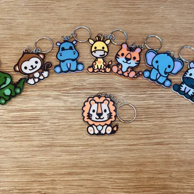 Hình chóp khóa hình sư tử dễ thương theo chủ đề safari