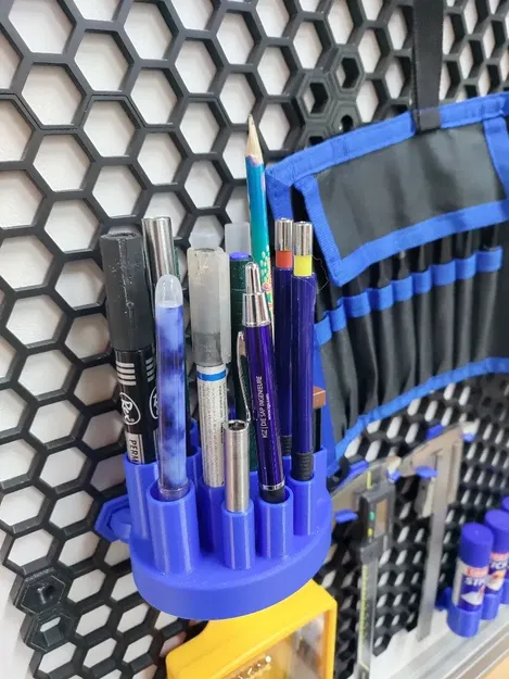 Giá đỡ bút thiết kế độc đáo cho tường tổ ong - Image 1