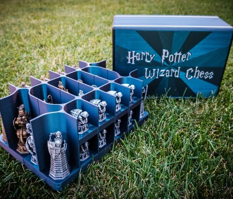 Cờ vua phù thủy Harry Potter với hộp lưu trữ