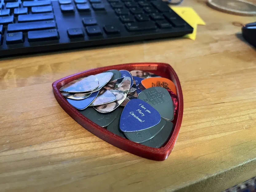 Khay hình chiếc pick cho bộ sưu tập pick guitar - Image 1