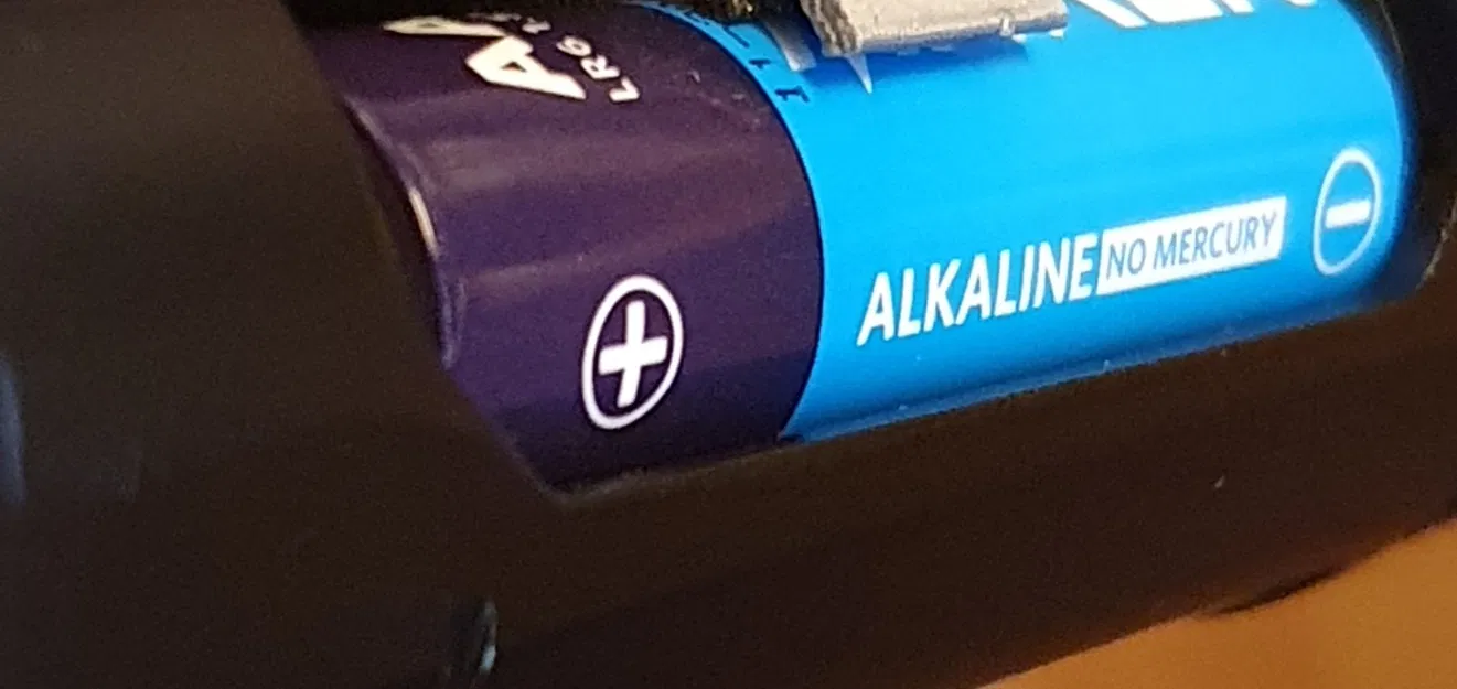 Kẹp pin AA Shure cho QLXD2, ULXD2, AXIENT AD2 95A29359 - Image 2