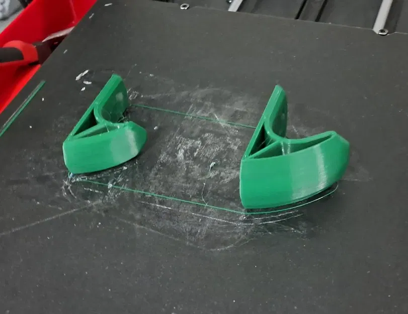 Giá treo dụng cụ làm vườn cho nhà kho - Image 9