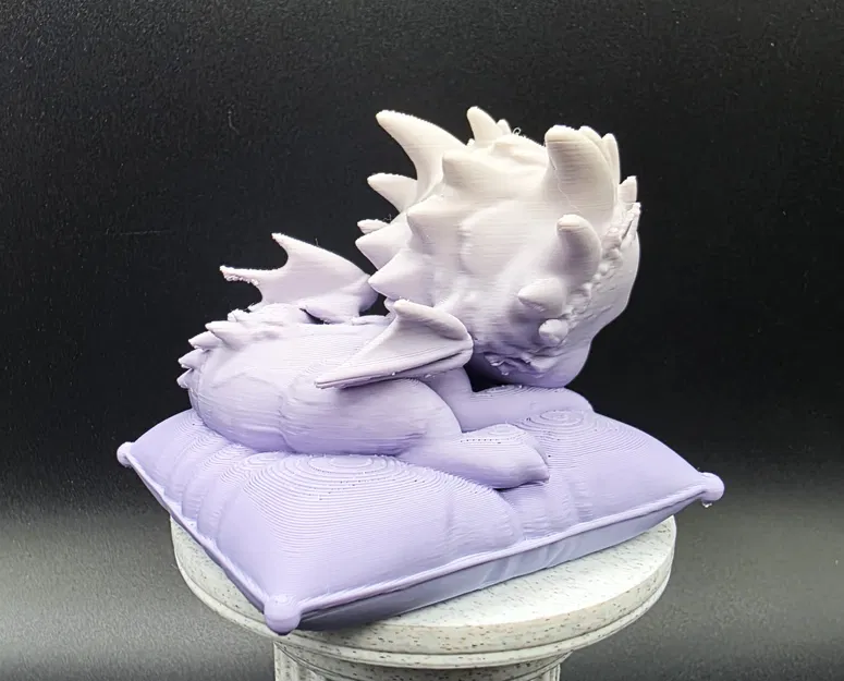 Rồng con ngủ trên gối mềm mại - Image 4