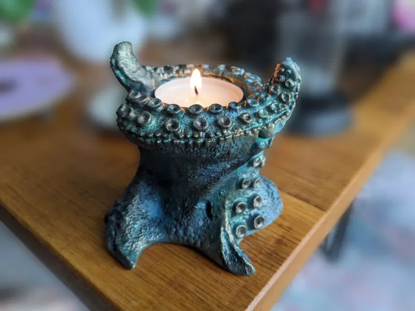 Giá đỡ nến lấy cảm hứng từ HP Lovecraft - Image 1