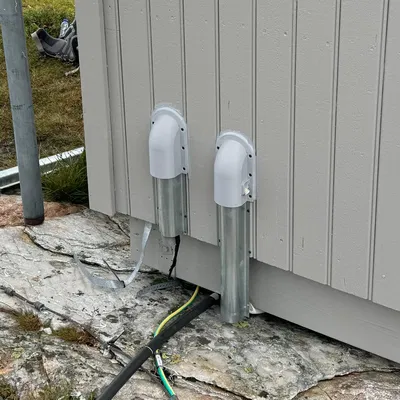 Kẹp ống và dây cáp - Nắp bảo vệ an toàn