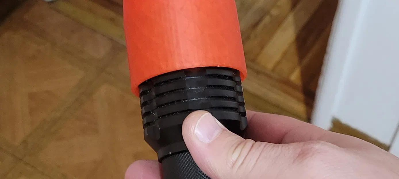 Côn báo hiệu giao thông cho đèn pin Lackland Laser - Image 1