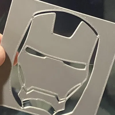 Khuôn vẽ Iron Man để sáng tạo nghệ thuật