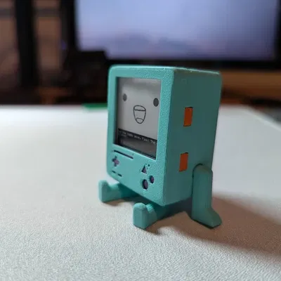 Bàn làm việc nhỏ BMO từ Adventure Time