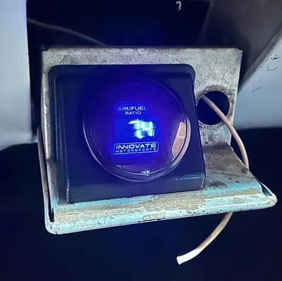 Thay thế khay chứa thuốc lá cho xe Chevy Square Body