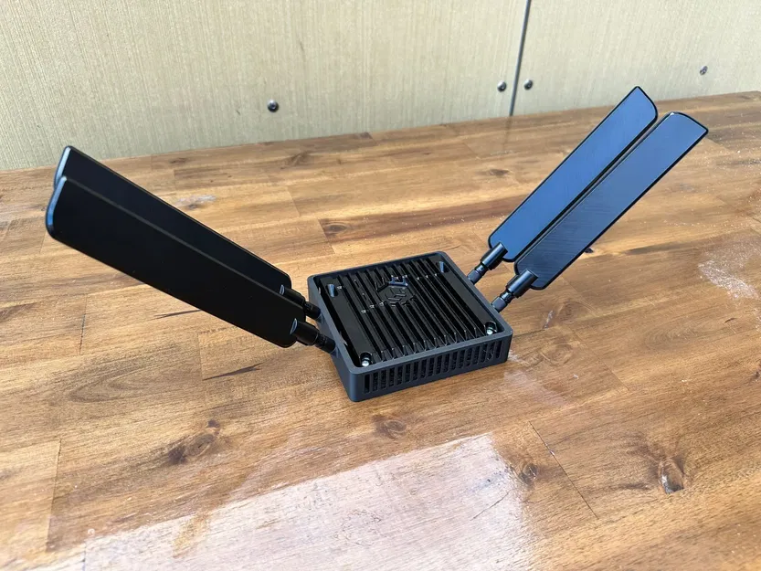 Hộp routerboard MikroTik L23UGSR-5HaxD2HaxD với thiết kế thông gió - Image 3