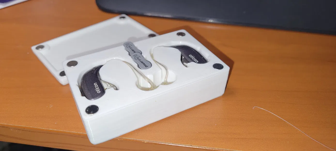 Hộp đựng máy trợ thính Oticon More với pin 312 - Image 2