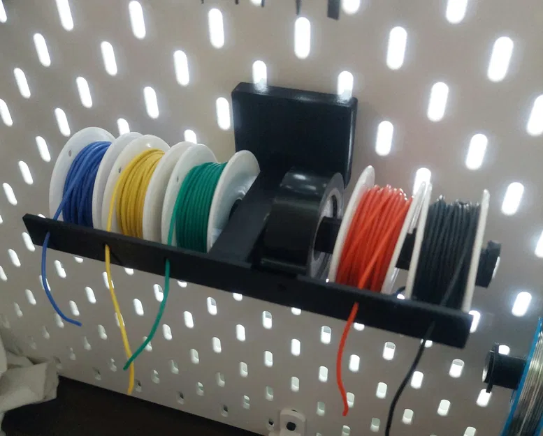 Giá đỡ cuộn dây Skadis đơn giản và hiệu quả - Image 1