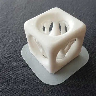 Khối lập phương fidget với lỗ và cạnh bo tròn