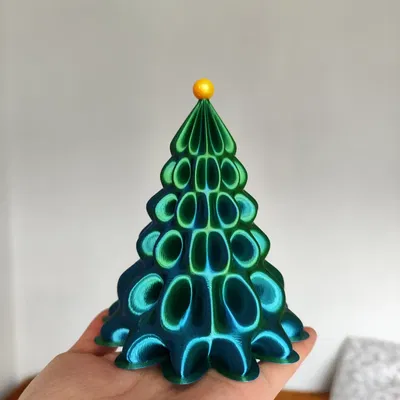 Cây thông Giáng sinh in chế độ bình hoa