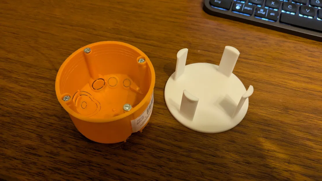 Nắp đậy cho hộp tường rỗng Ø75 với nắp lò xo - Image 1