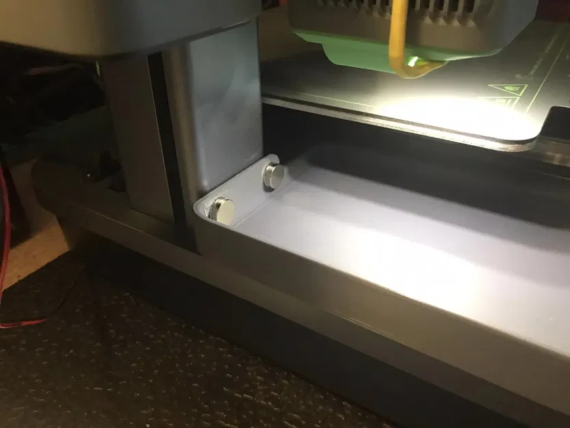 Khay chứa mảnh filament từ AnkerMake M5C với kẹp nổi - Image 3