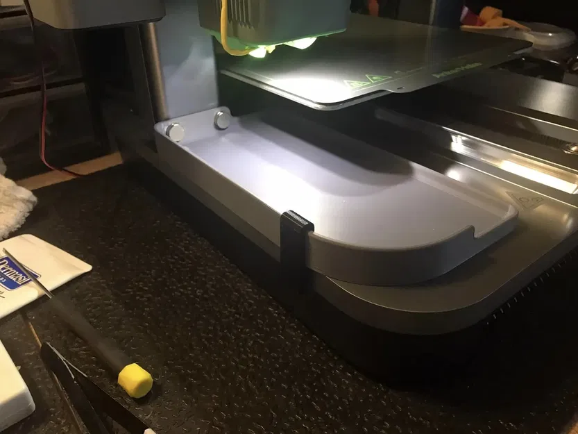 Khay chứa mảnh filament từ AnkerMake M5C với kẹp nổi - Image 4