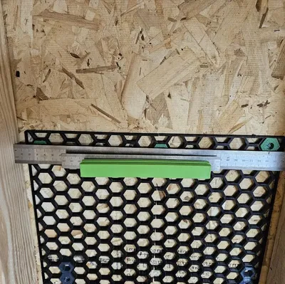 Giá đỡ thước kẻ HSW cho tường lưu trữ tổ ong