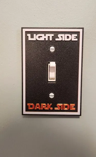 Công tắc đèn chủ đề Star Wars với 3 màu sắc - Image 1