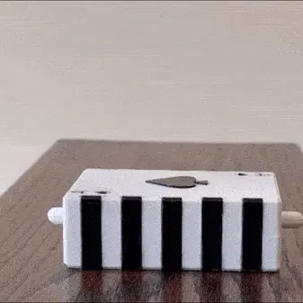 Hộp đố Spade với 3 ngăn bí mật