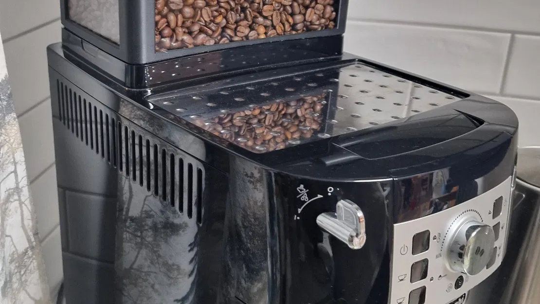 Container đựng hạt cà phê DeLonghi Magnifica S XL 1kg - Image 1