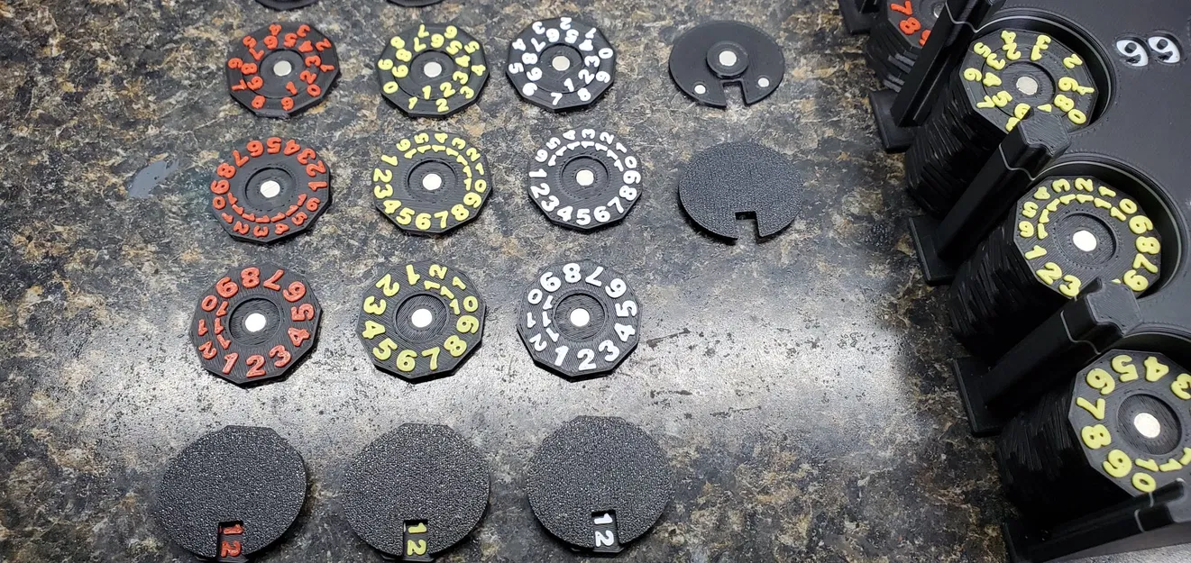 Đế T_h_i 3D với Vòng Số HP, Chỉ Báo Trạng Thái và Hệ Thống Lưu Trữ - Image 1