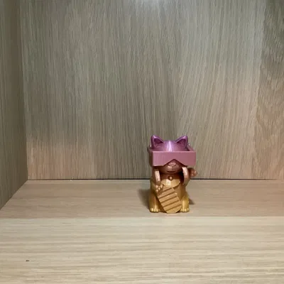 Mèo nhỏ dễ thương với thiết kế chảy nước