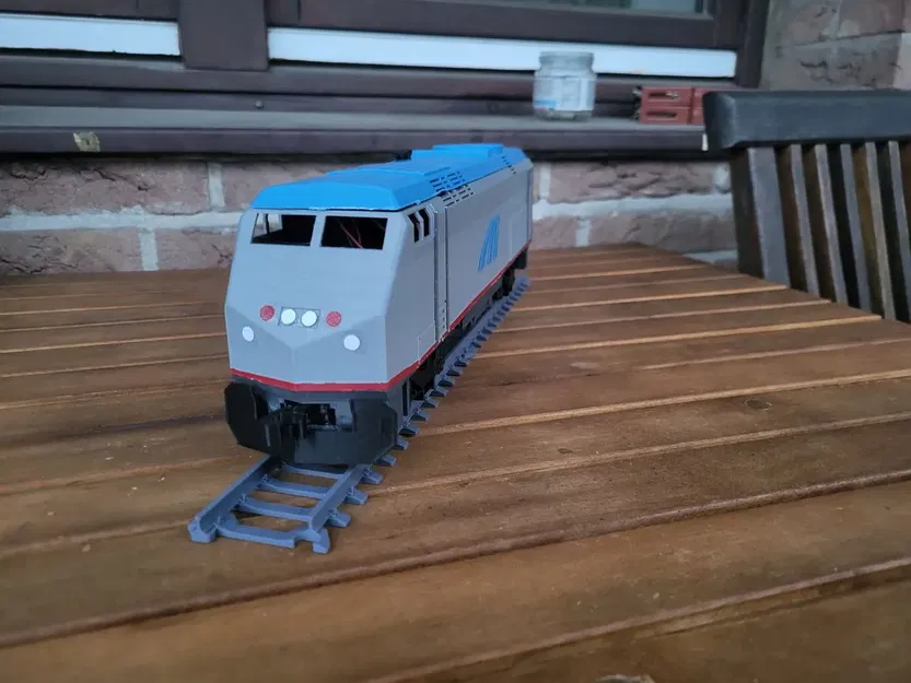 Đầu máy xe lửa Diesel P42 Genisis tương thích O Gauge - Image 7