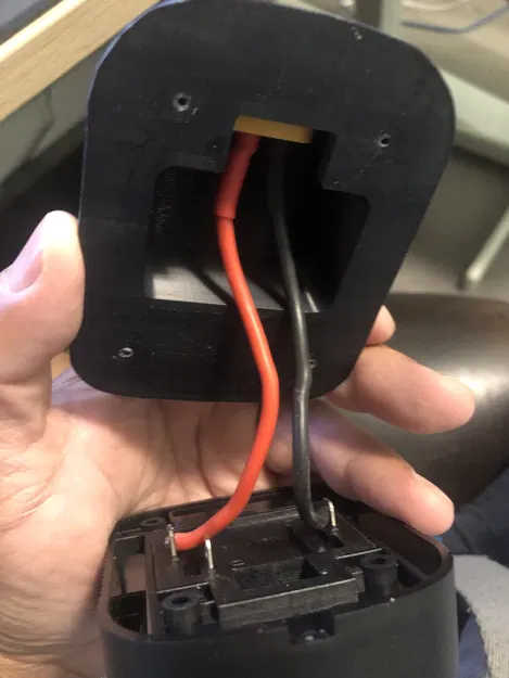 Bộ chuyển đổi pin Makita 18V với lỗ gắn XT60 - Image 6