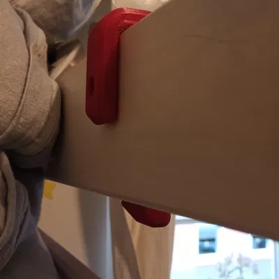 Móc giỏ dây có bảo vệ và lỗ khoét âm cho thanh treo