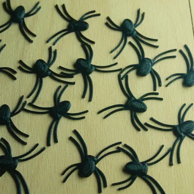 Nhện nhỏ đáng sợ cho Halloween