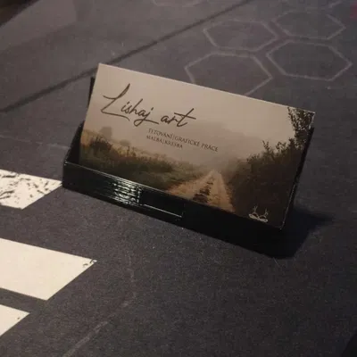 Giá đỡ thẻ danh thiếp 90mm x 25-60mm có chỗ để tên