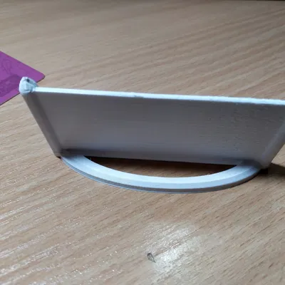 Giá đỡ thẻ khách hàng cũ độc đáo