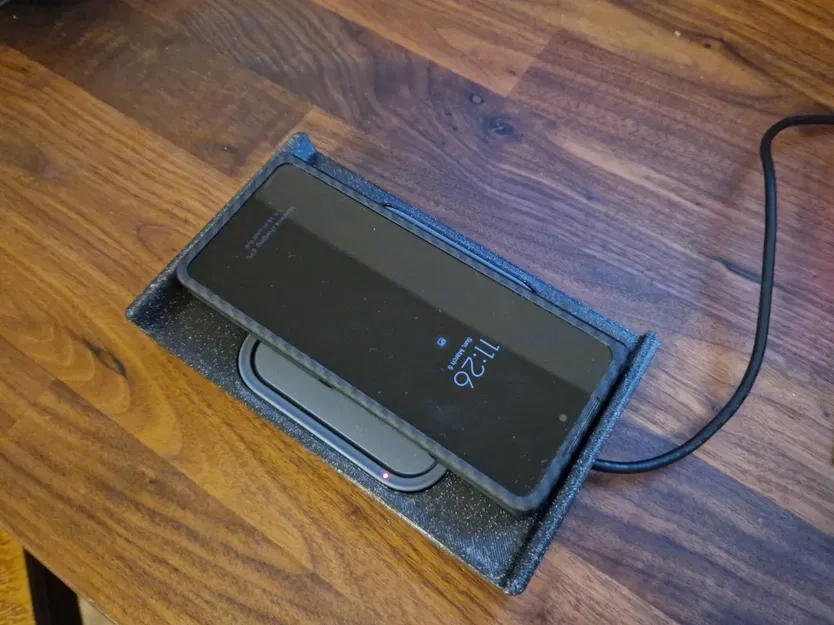 Khay căn chỉnh điện thoại tương thích với bộ sạc không dây... - Image 1