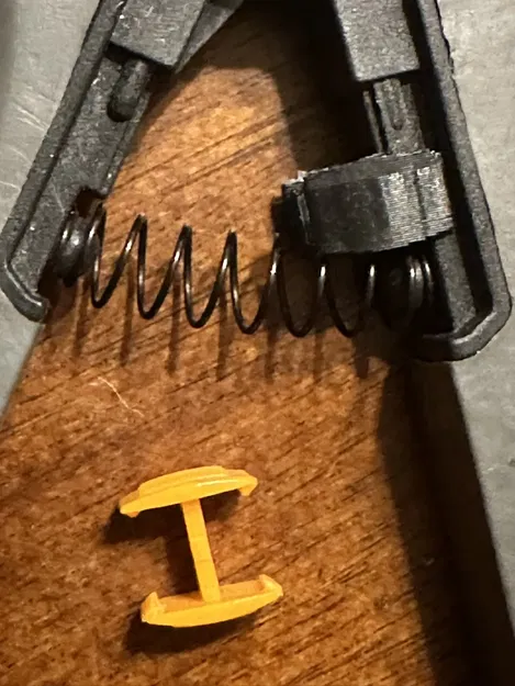 Khóa thay thế cho kéo Fiskars Mirco-Tip - Image 4