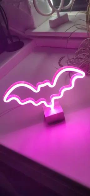 Giá đỡ LED Neon HobbyCraft sử dụng ESP32 - Image 1