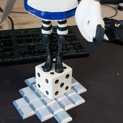 Giá đỡ lớn cho mô hình Alice trên xúc xắc