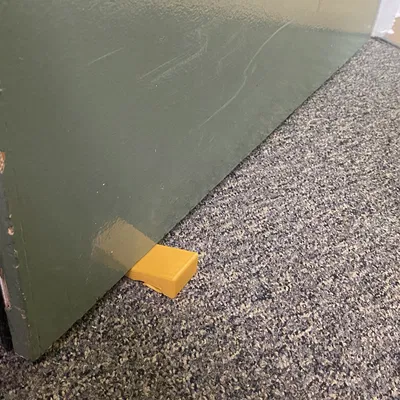 Giá đỡ cửa tiện ích kiểu dáng thanh lịch