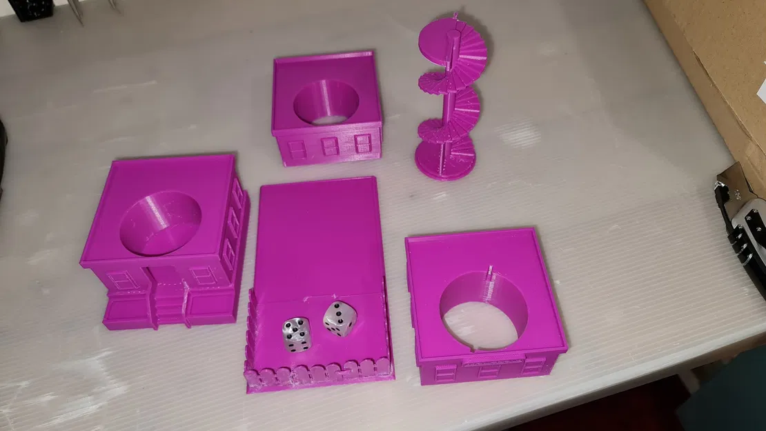 Tháp xúc xắc Monopoly độc đáo - Image 2