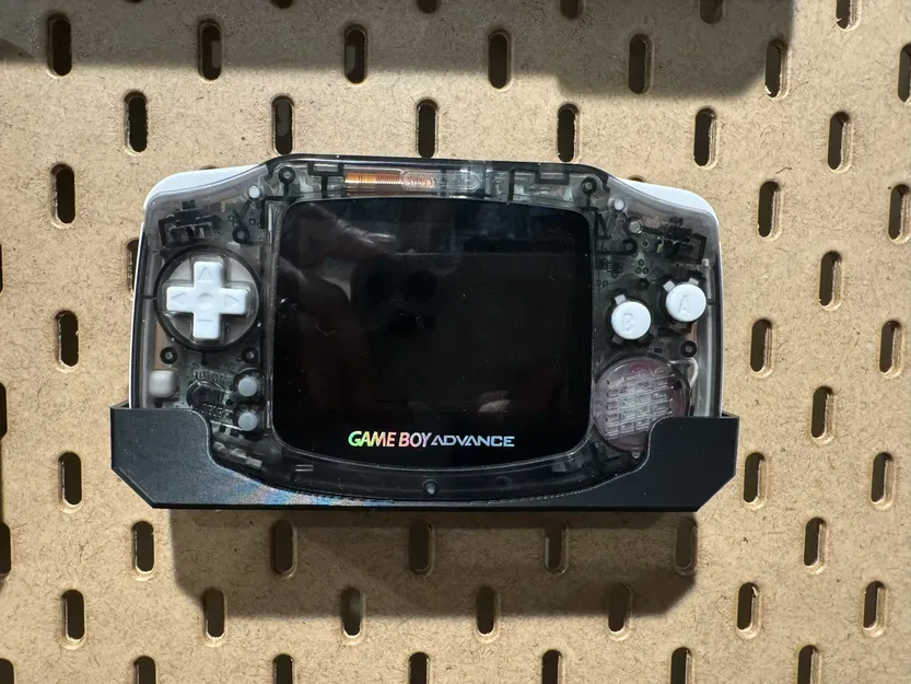 Giá đỡ Gameboy Advance cho bảng ghim Skadis của Ikea - Image 1